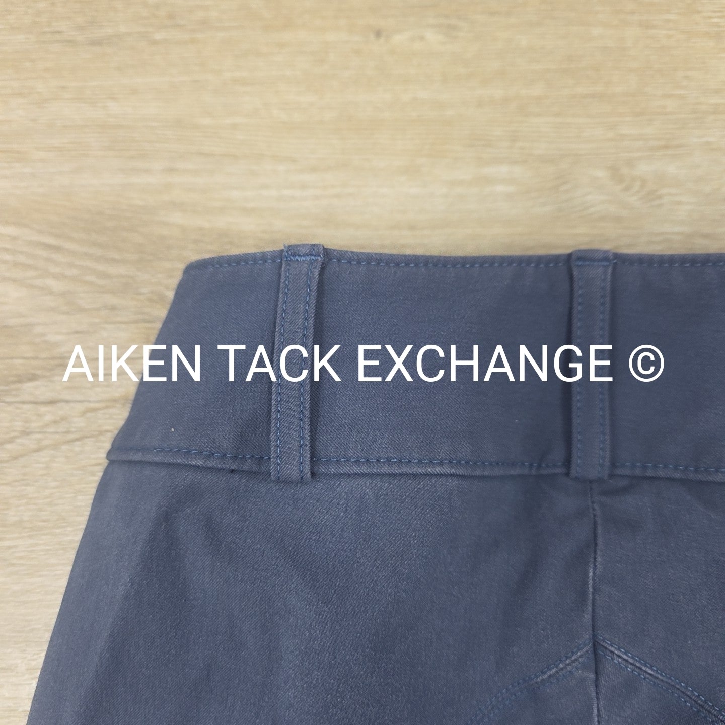 Tailored Sportsman Trophy Hunter Knee Patch Breeches, Size 10 L