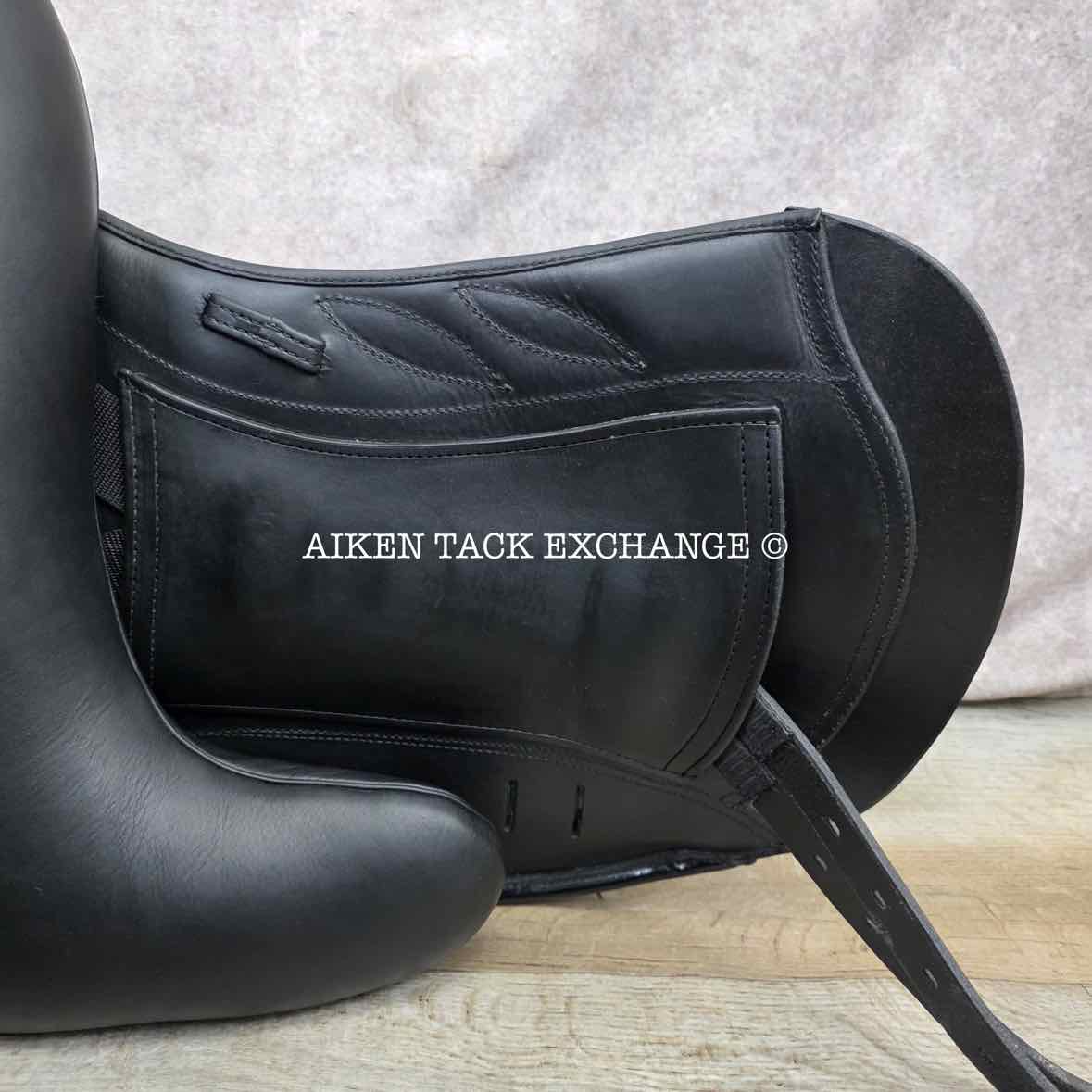 2022 JC Performance Line P2 Monoflap Dressage Saddle, 17.5" Seat, 34 Tree - MW, Wool Flocked Pony Panels