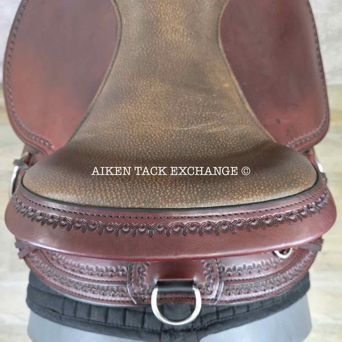 2017 Circle Y 1566 Nova Flex2 Trail Plus Western Saddle, 16" Seat, Wide Tree - Full QH Bars