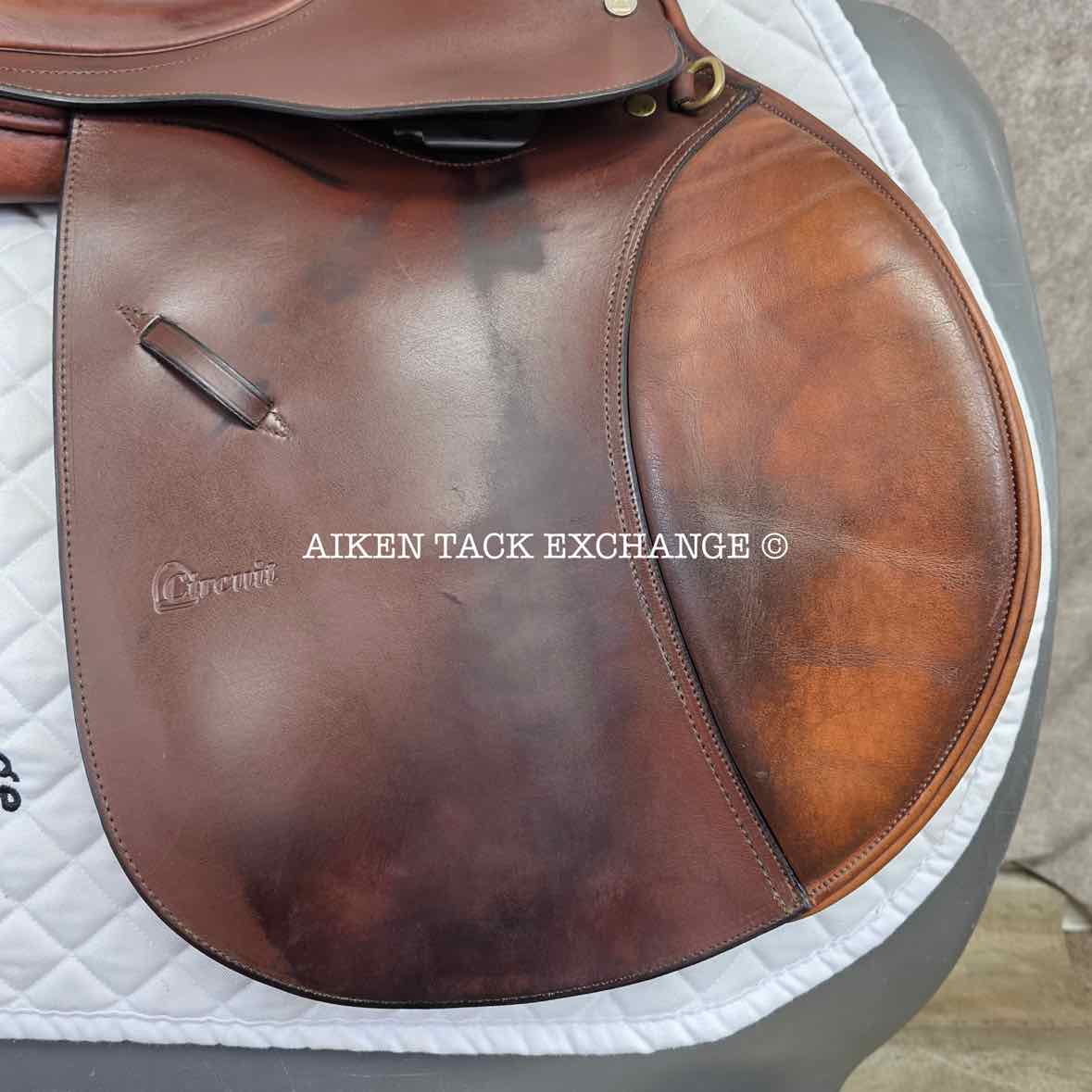 2007 Circuit by Dover Saddlery Close Contact Jump Saddle, 18" Seat, Medium Wide Tree, Foam Panels
