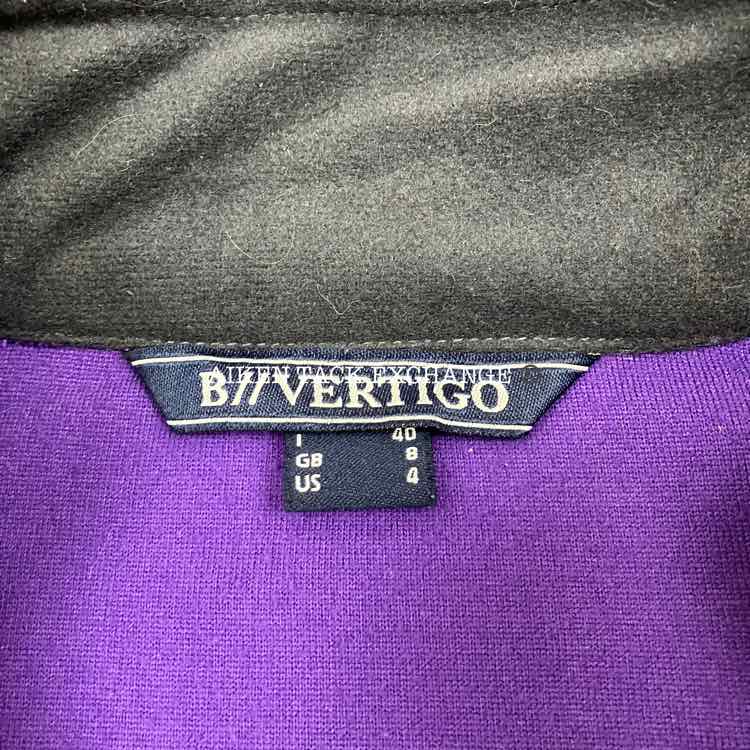B Vertigo Light Weight Fleece 1/4 Zip, Size 4