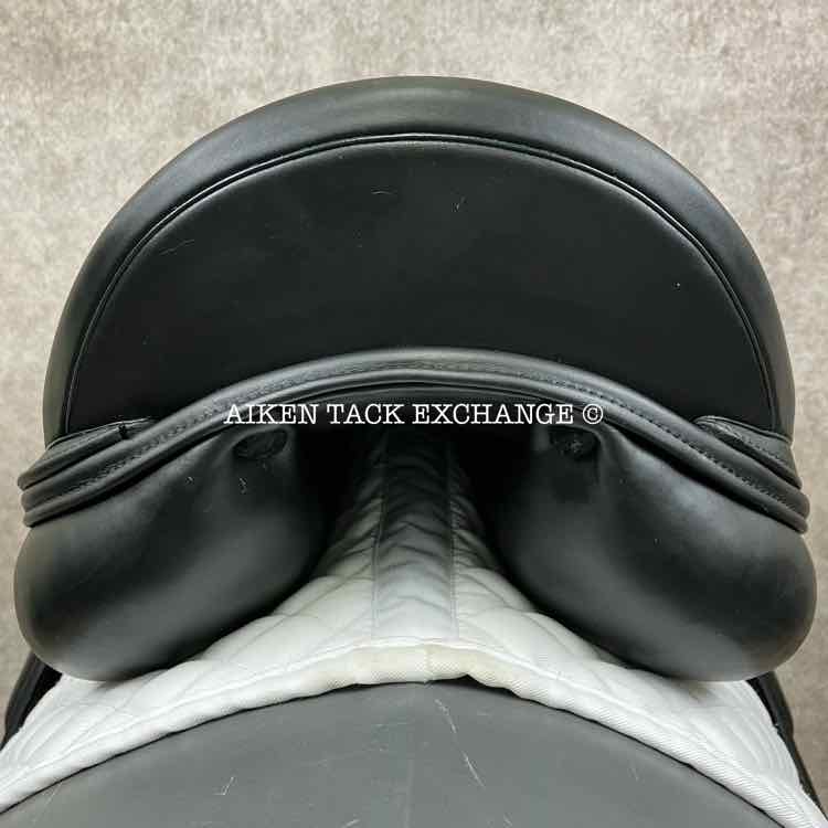 **SOLD** 2021 Amerigo Vega Dressage Deluxe Special Saddle, 18" Seat, Medium Wide Tree, Wool Flocked Panels