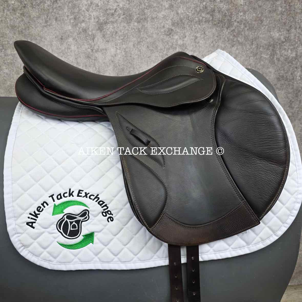 **On Trial** 2021 Stubben Phoenix Elite Close Contact Jump Saddle, 18" Seat, 30cm Tree - MW, Wool Flocked Panels