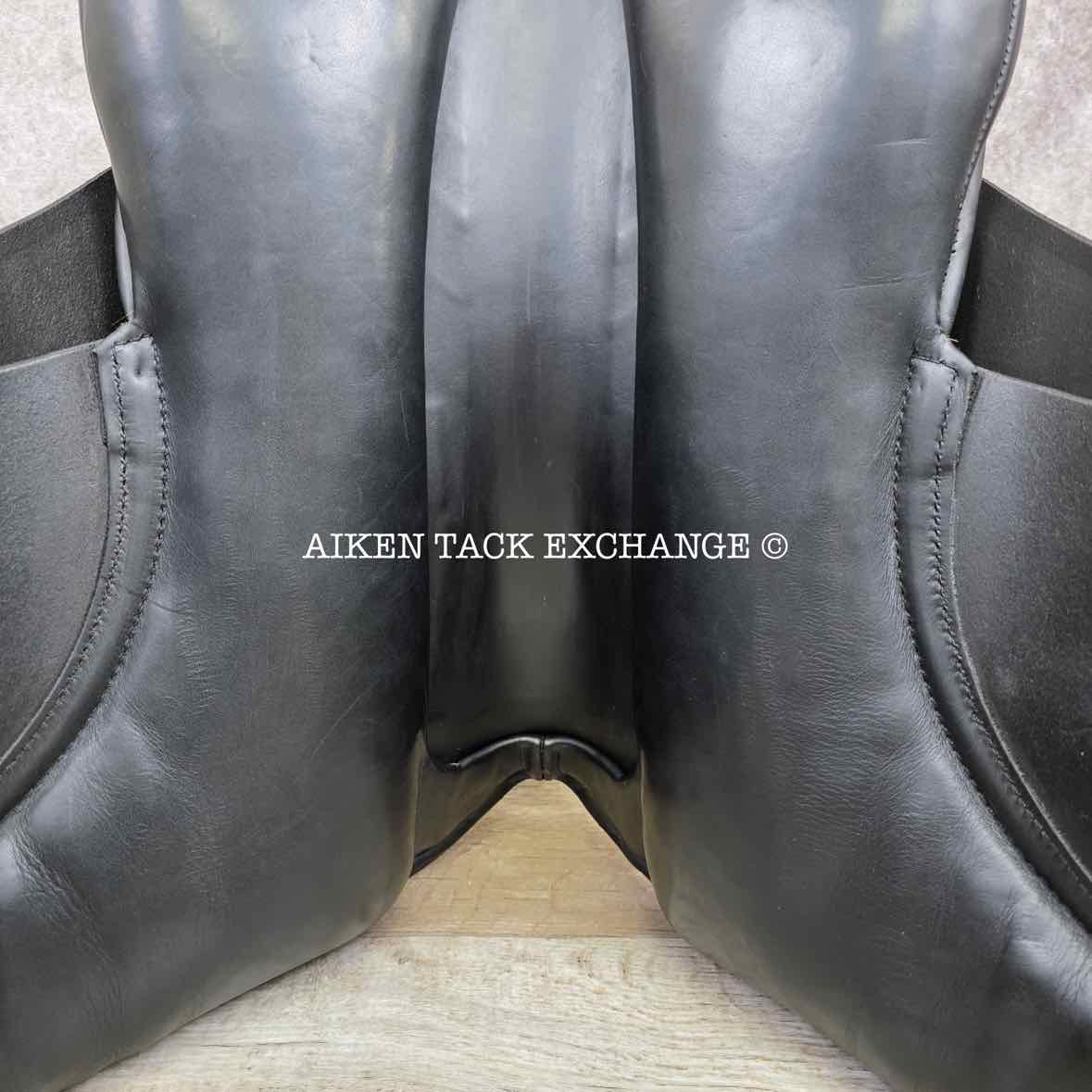 Albion Original Comfort Dressage Saddle, 18" Seat, M/MW Tree, Wool Flocked Panels