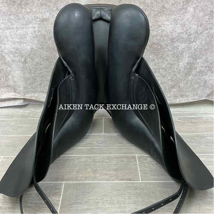 Hulsebos WB3 Dressage Saddle, 17" Seat, M/MW Tree, Wool Flocked Panels