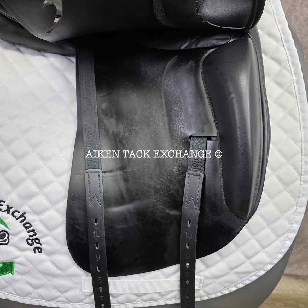 2013 Prestige Roma Dressage Saddle, 17" Seat, 34/35 Tree - MW/W, Wool Flocked Panels