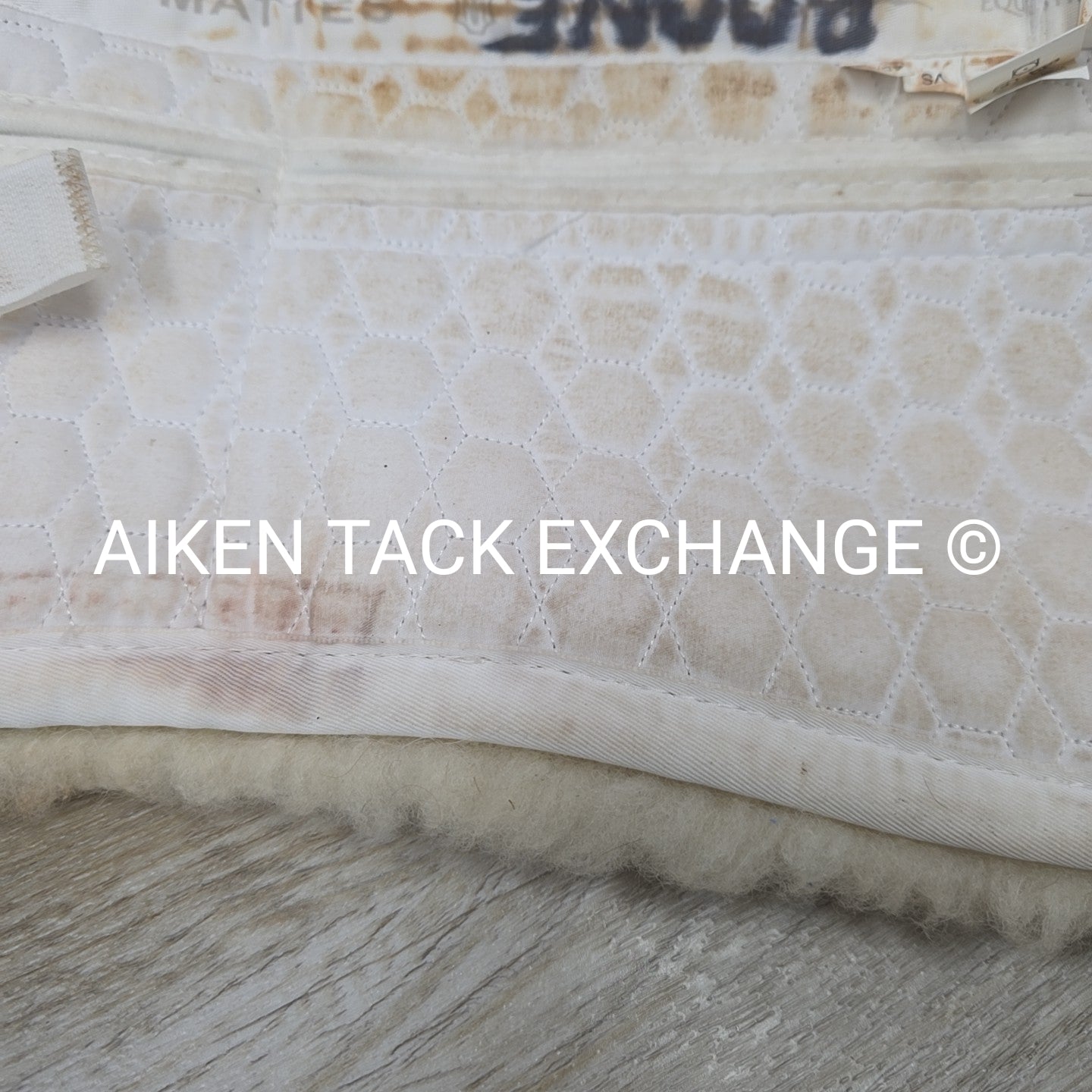 Mattes Gold Correction Sheepskin Half Pad, VS, Size Large