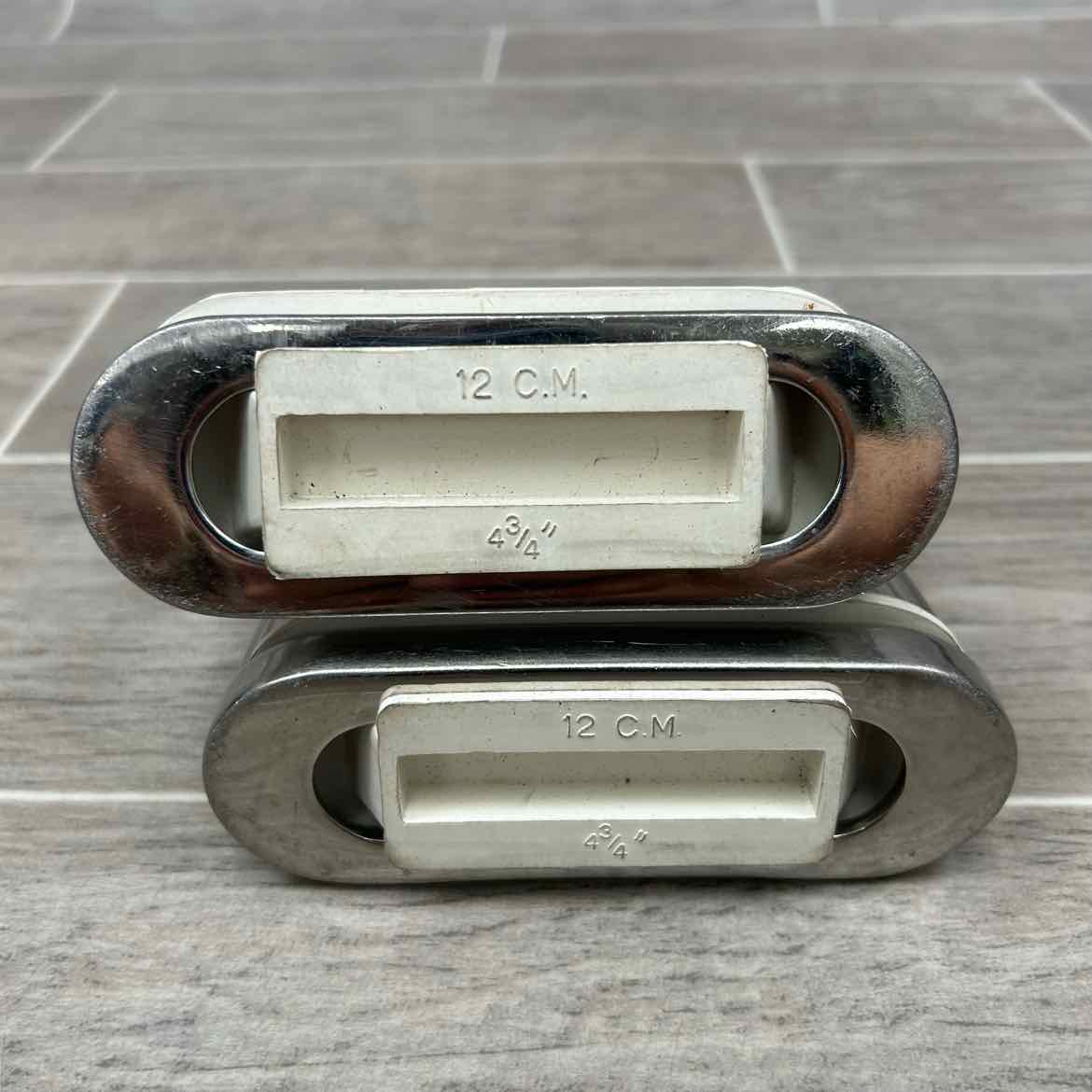Fillis Stirrup Irons with Sure Grip Stirrup Pads, 4.75"