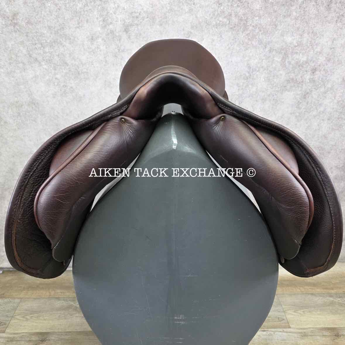 2021 Stubben Ascend Close Contact Jump Saddle, 18" Seat, 27cm Tree - Narrow, Wool Flocked Panels