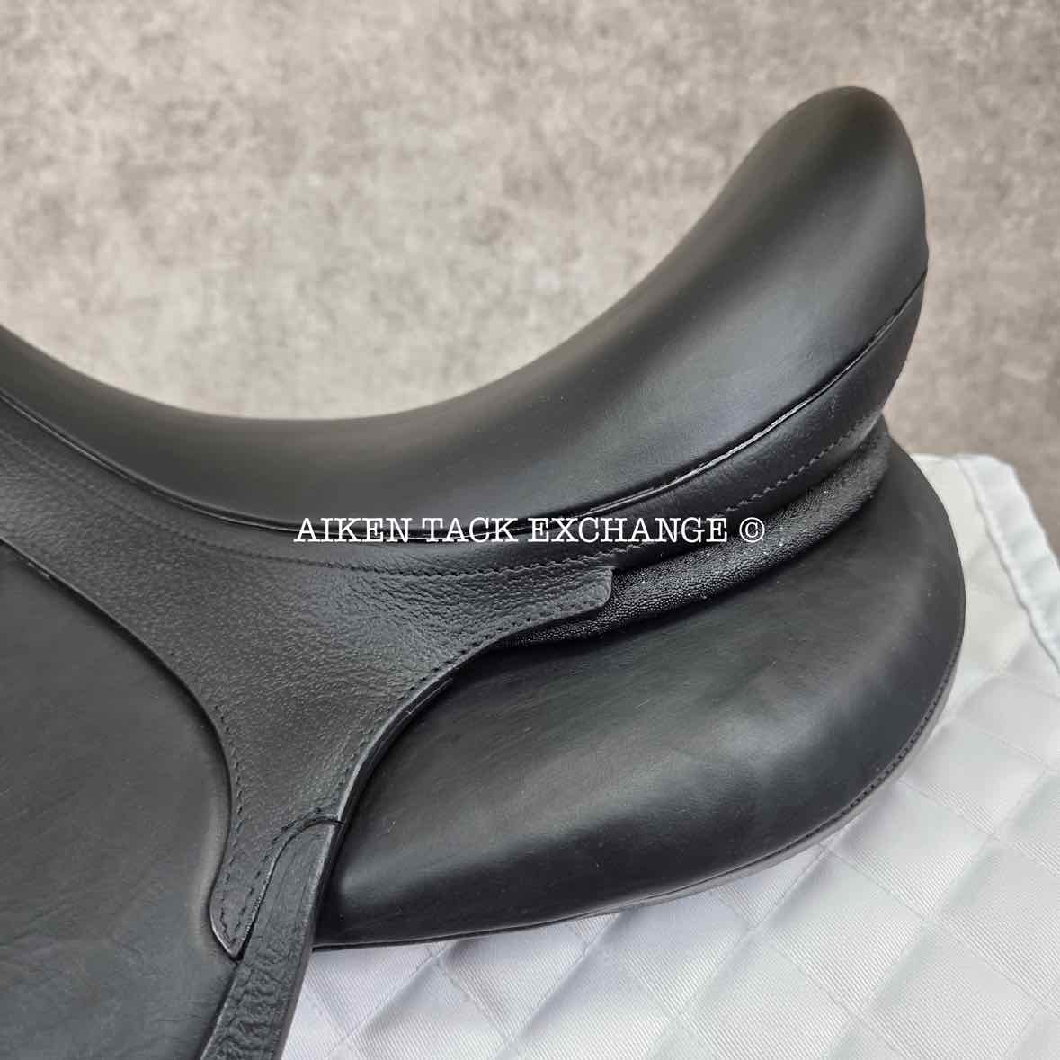 2022 Devoucoux Makila Harmonie Monoflap Dressage Saddle, 17.5" Seat - 002, 1A Flap - Short, Dynamick Tree - Medium, D3D Panels, Full Buffalo Leather