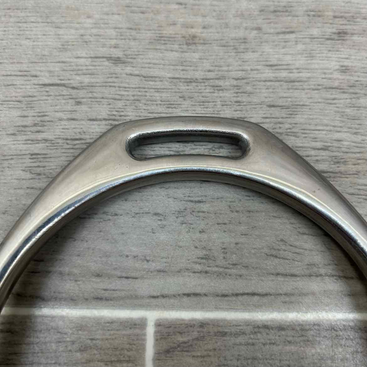 Centaur Fillis Stirrup Irons 4.75"