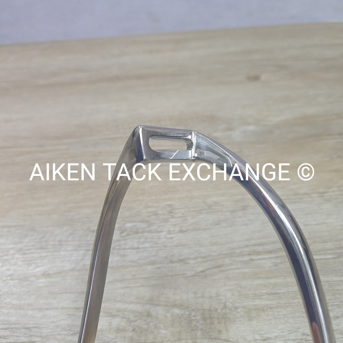Awantec Offset Eye Stirrup Irons, 4.75"