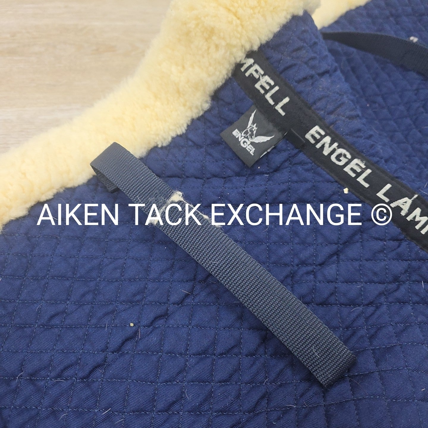 Engel Lammfell Contour Dressage Saddle Pad with Full Rolled Edges