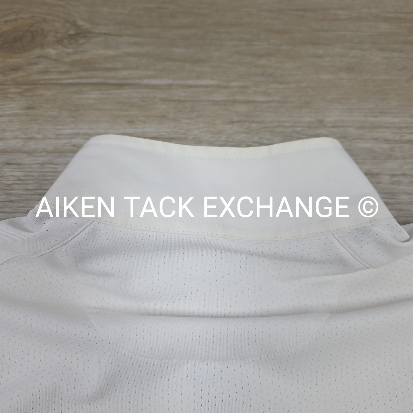 Essex Classics Talent Yarn Long Sleeve Sun Shirt Show Shirt, Small (blemishes)