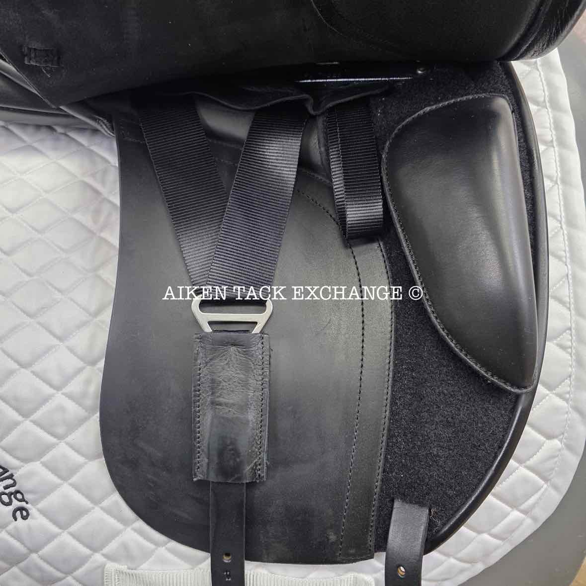 Detente by Advanced Saddle Fit Dressage Saddle, 17.5" Seat, Wide Tree, Wool Flocked Panels