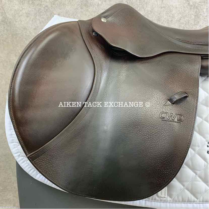 **SOLD** 2011 CWD SE02 Close Contact Jump Saddle, 17.5" Seat, 3C Flap, Medium Tree, Foam Panels
