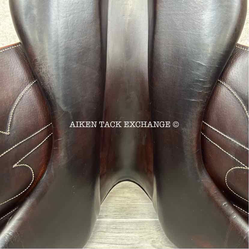 2005 Devoucoux Makila Monoflap Dressage Saddle, 18" Seat, 3A Flap, Medium/Medium Wide Tree, Foam Panels