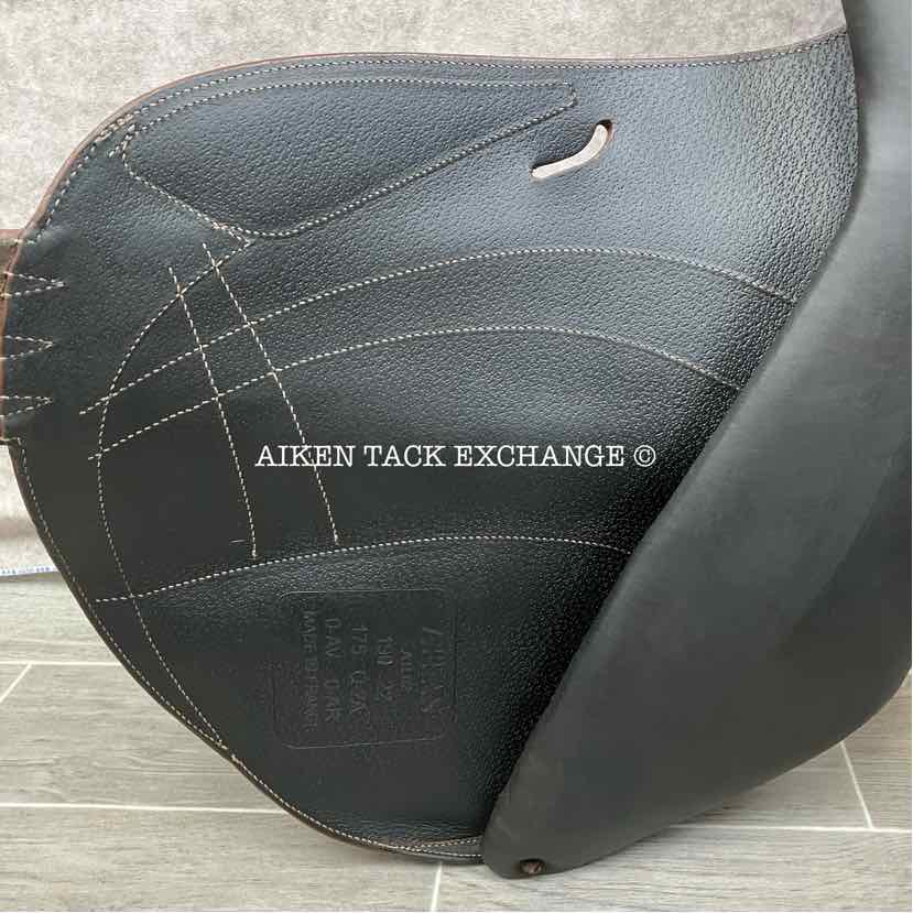 **SOLD** 2022 Arion Atlas Cross Country Monoflap Jump Saddle, 17.5" Seat, 2A Flap, Medium Wide Tree, Foam Panels, Full Buffalo Leather