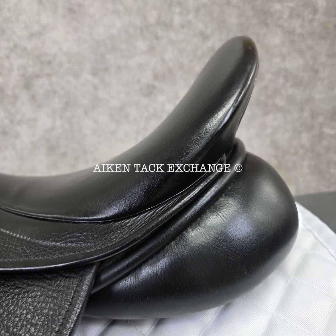 2011 County Perfection Dressage Saddle, 17" Seat, Adjustable Flap, Medium Narrow Tree, Wool Flocked Panels