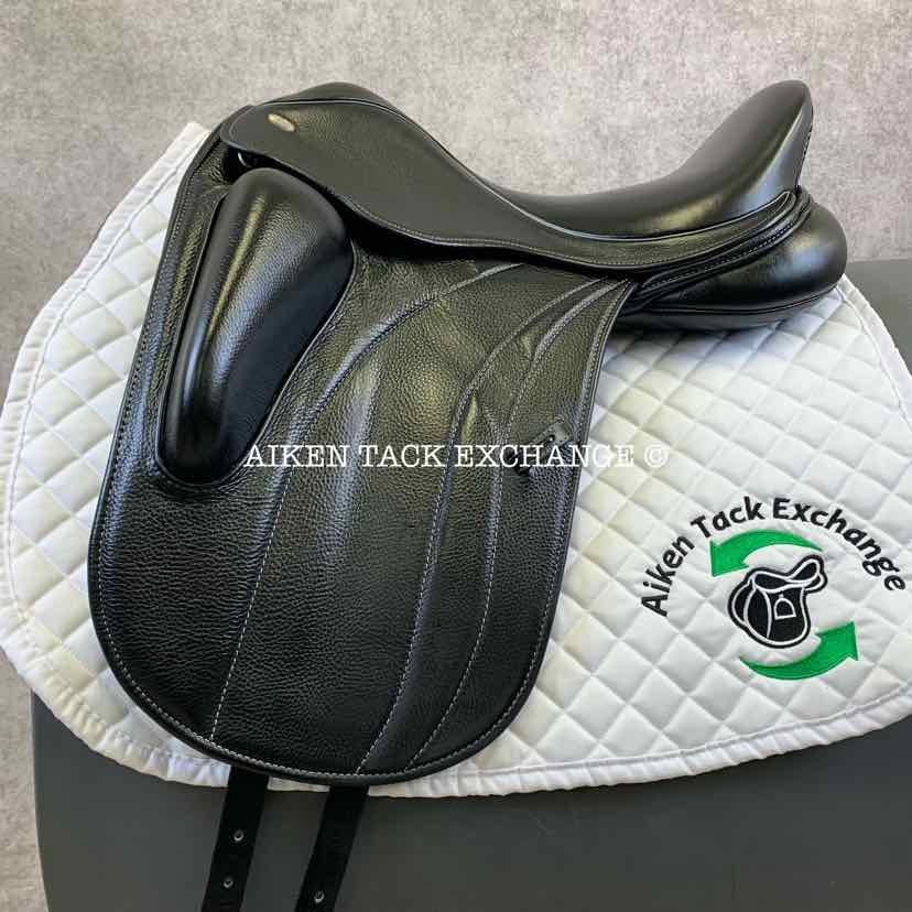 **SOLD** 2022 Fairfax Rebecca Monoflap Dressage Saddle, 17.5" Seat, Adjustable Tree - Changeable Gullet, Wool Flocked Panels