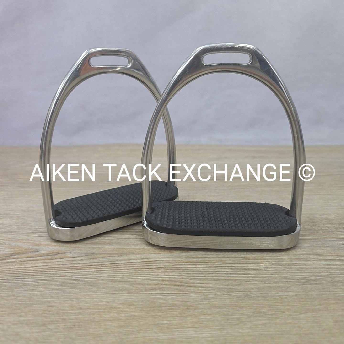 Fillis Stirrup Irons, 4.75"