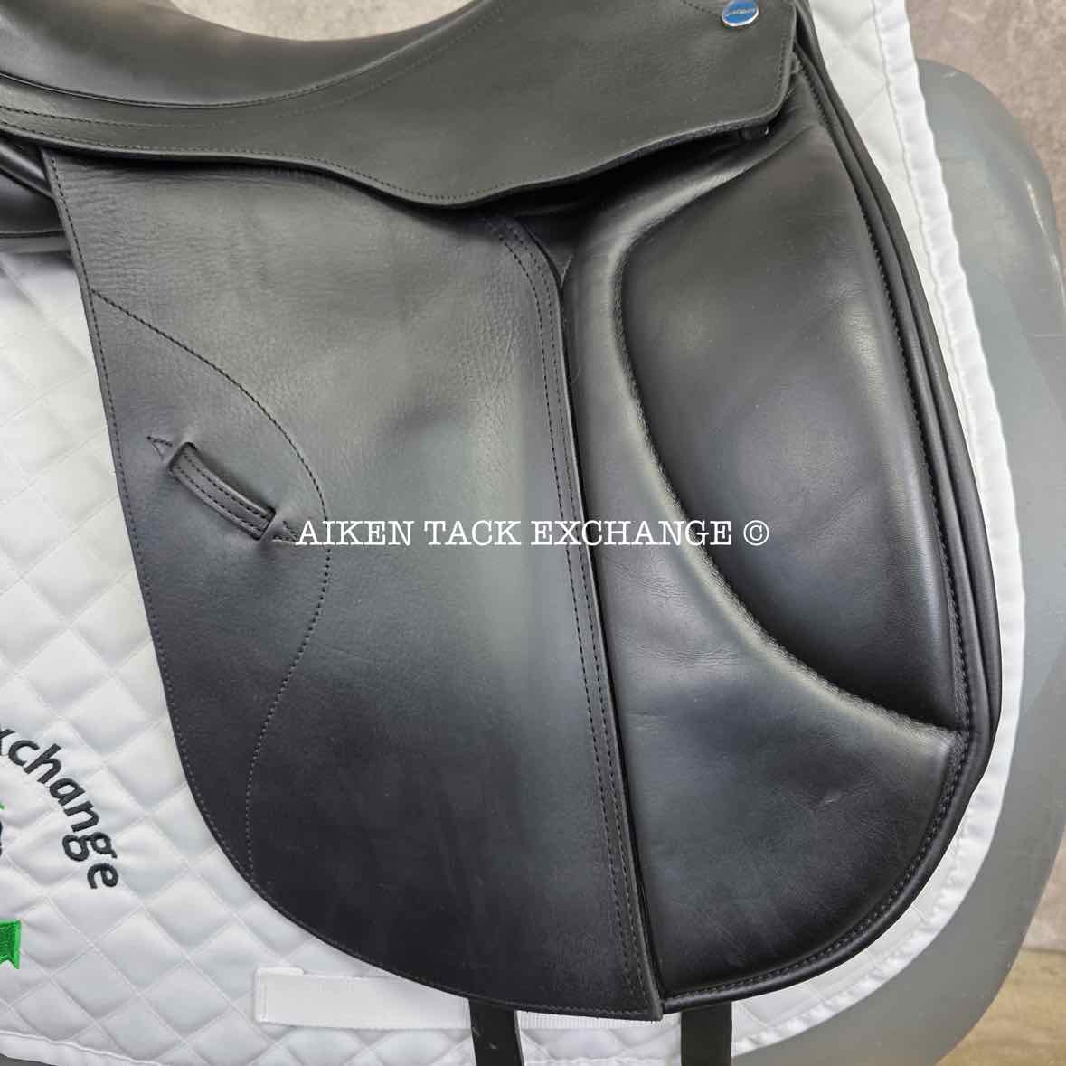 Richard Castelow Dressage Saddle, 17.5" Seat, Short Flap, Medium Wide Tree, Wool Flocked Panels