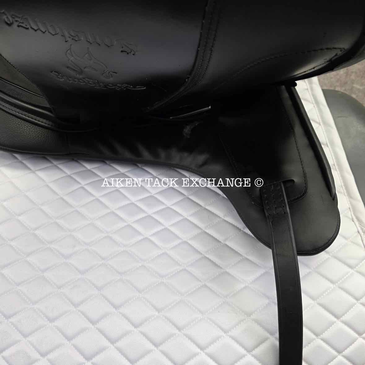 2025 Custom Saddlery Wolfgang Constanze 2 Monoflap Dressage Saddle, 17.5" Seat, Adjustable Tree, Wool Flocked Panels