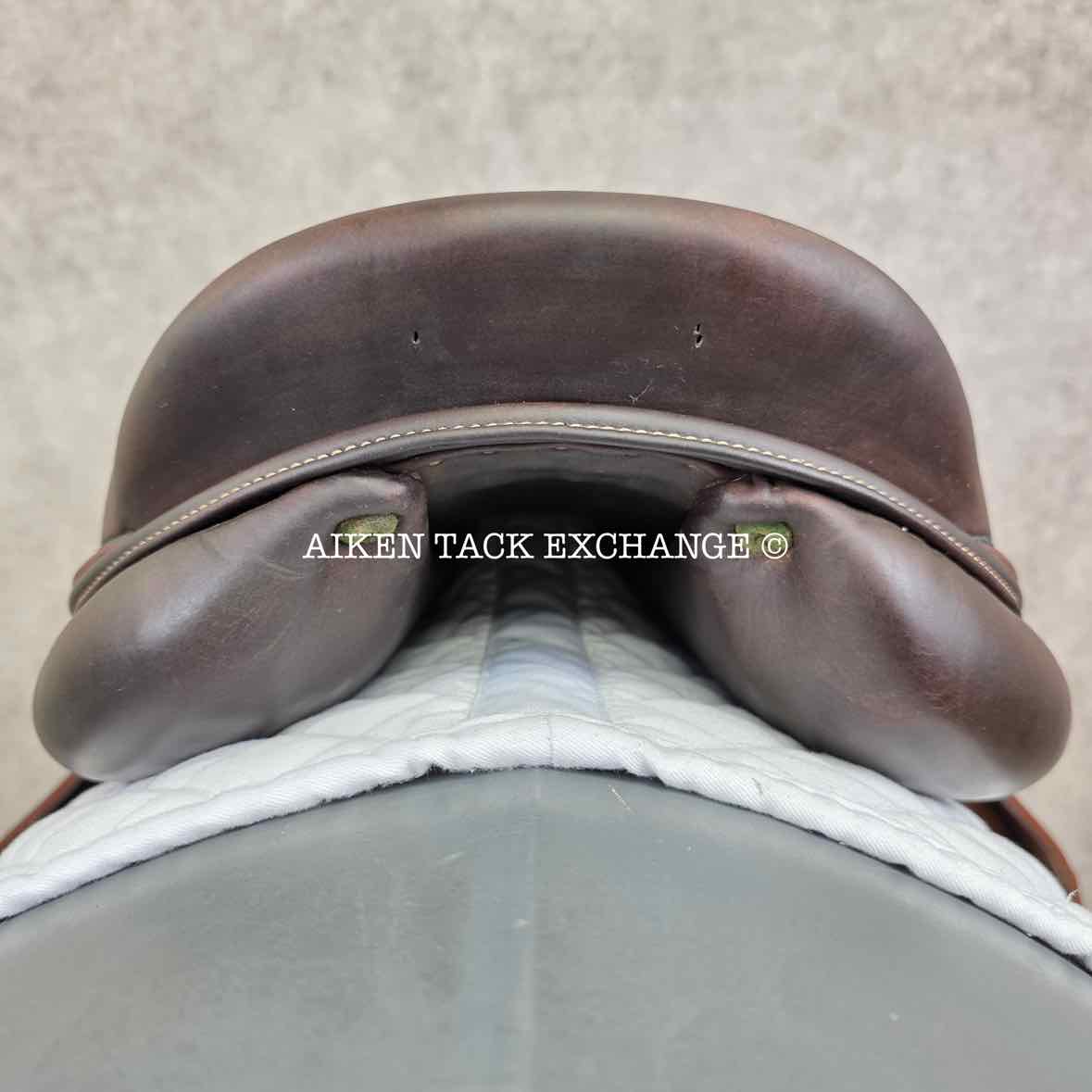 2015 Devoucoux Oldara Close Contact Jump Saddle, 17.5" Seat, 3 Flap, Medium Wide Tree, D3D Panels, Full Buffalo Leather