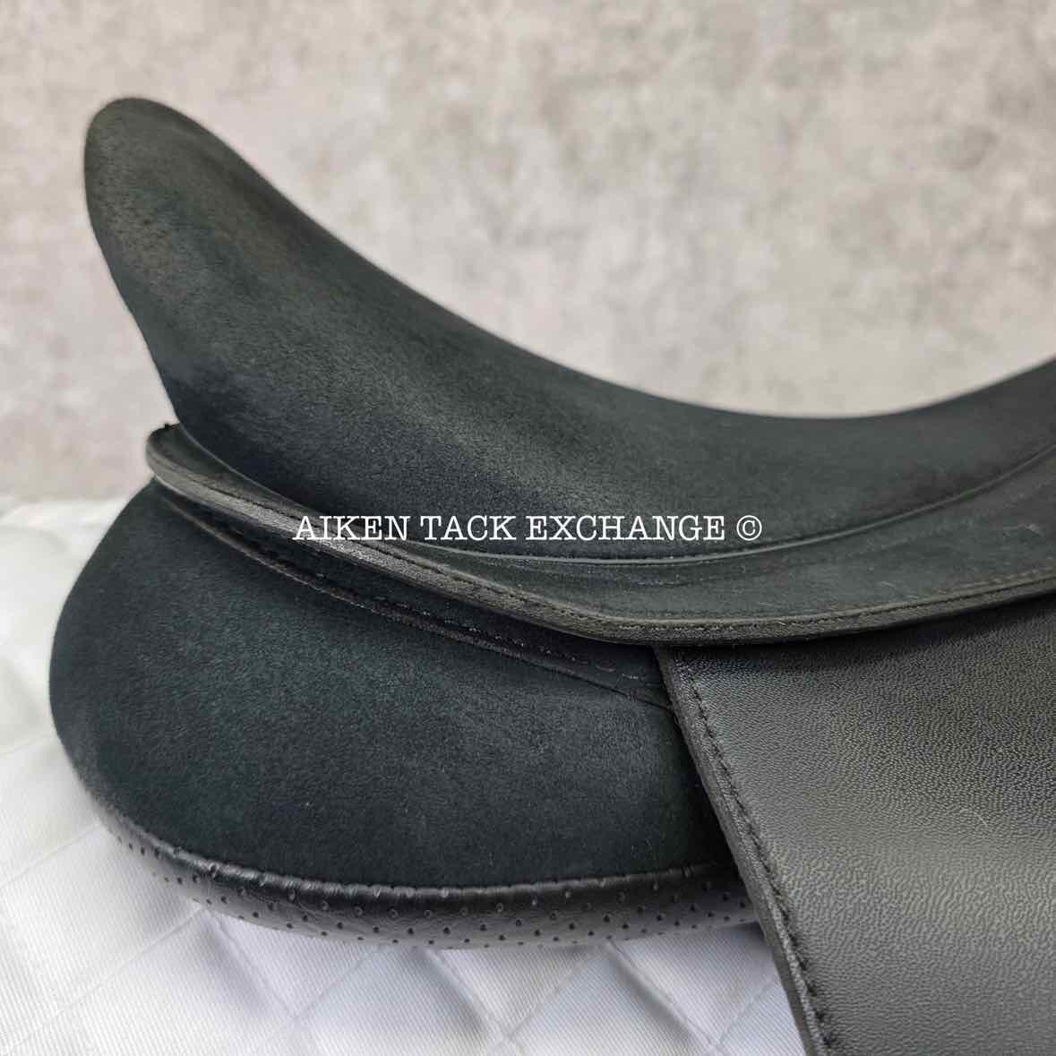 2021 Wintec PRO Wide Dressage Saddle with HART, 17" Seat, Adjustable Tree - Changeable Gullet, CAIR Panels