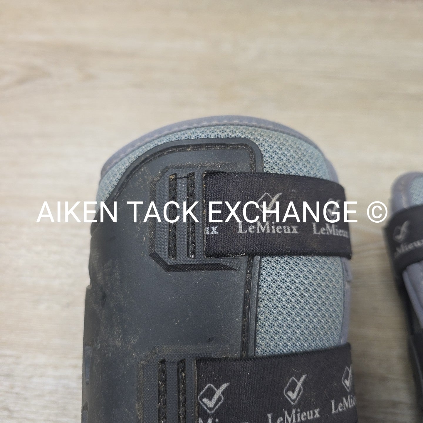 BARGAIN BUNDLE: LeMieux Open Front Tendon Boots, Medium Front & Large Hind