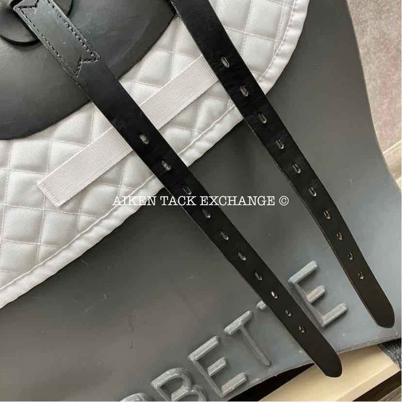 2009 Amerigo Vega Dressage Saddle, 18" Seat, Medium Tree, Wool Flocked Panels