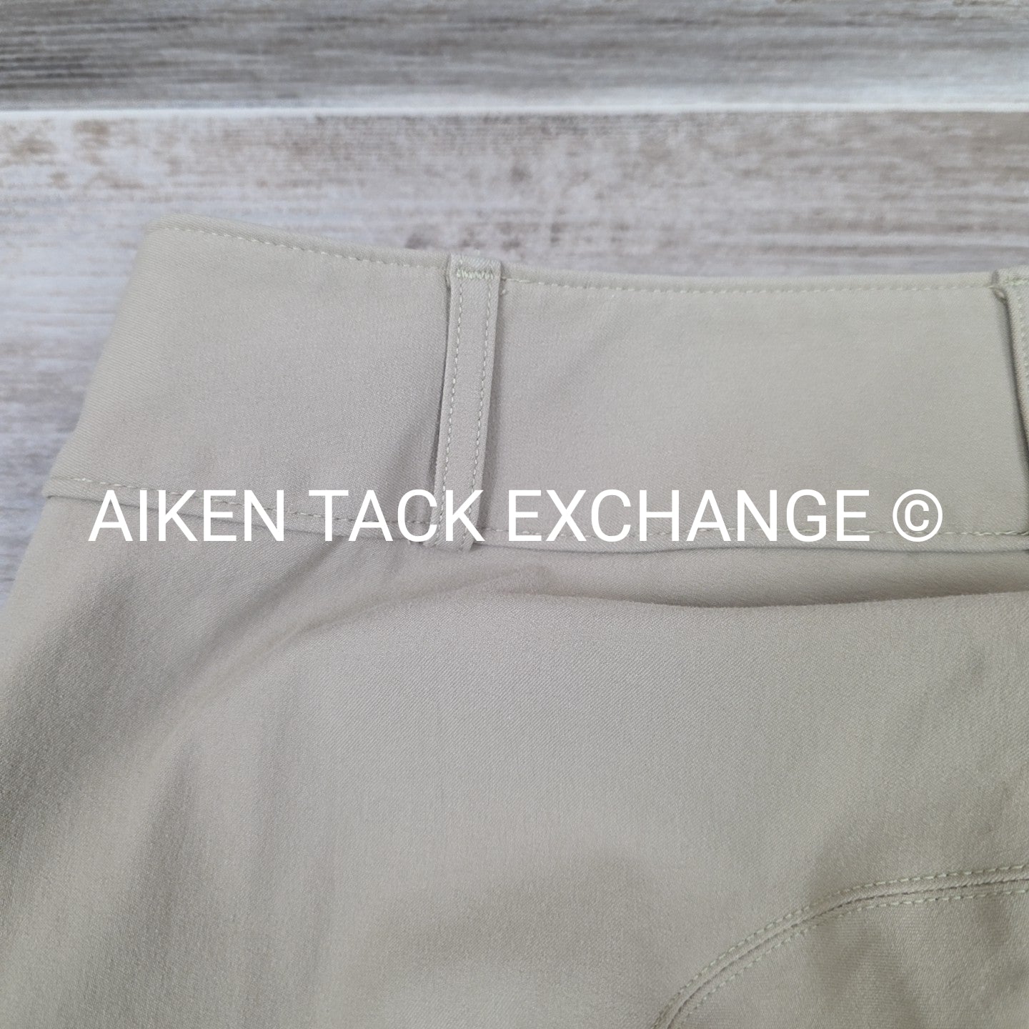 Tailored Sportsman Trophy Hunter Knee Patch Breeches, Size 30 R