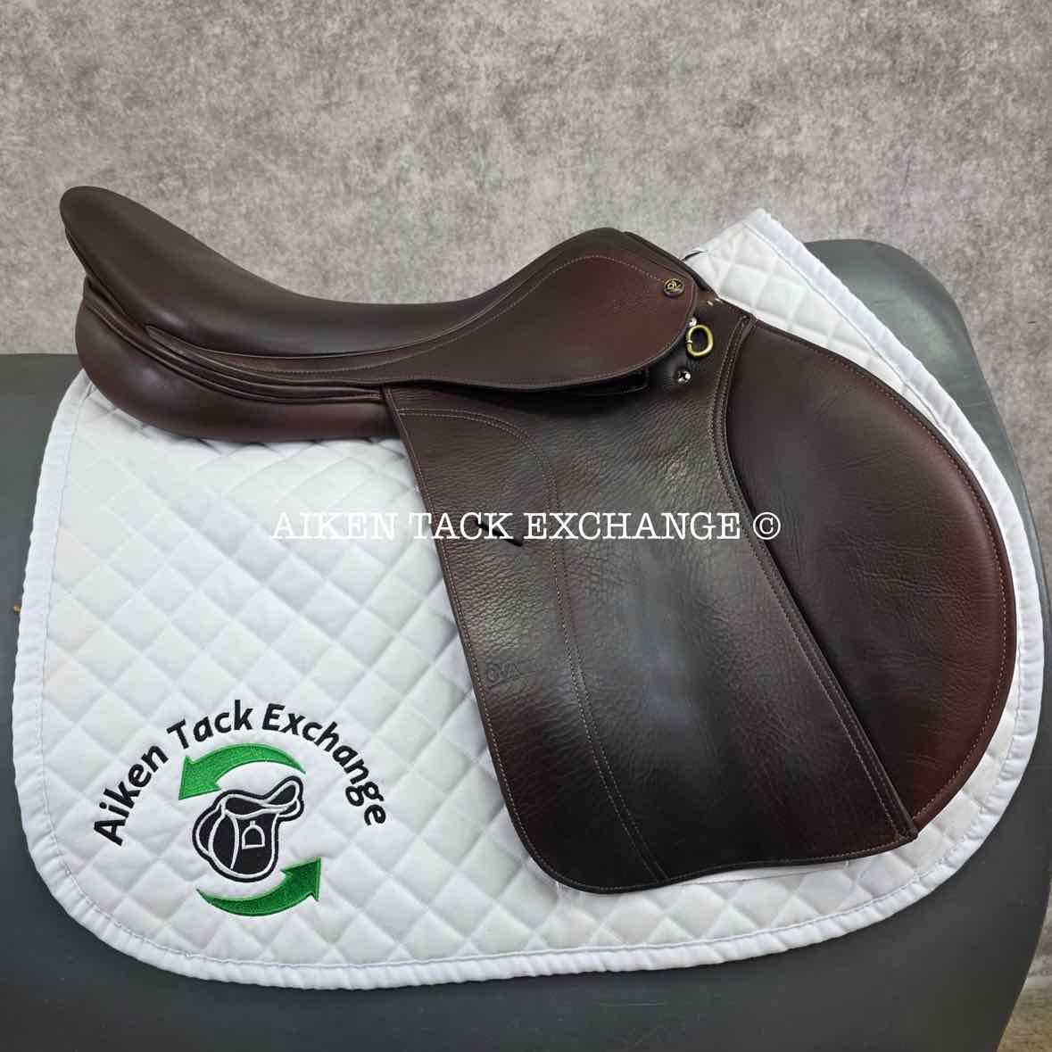 **SOLD** 2016 Ovation San Telmo Close Contact Jump Saddle, 17.5" Seat, Adjustable Tree - XCH Changeable Gullet, Foam Panels