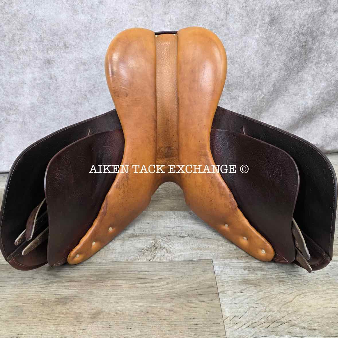 2015 Pessoa Rodrigo Close Contact Jump Saddle, 16" Seat, Adjustable Tree - XCH Changeable Gullet, Foam Panels