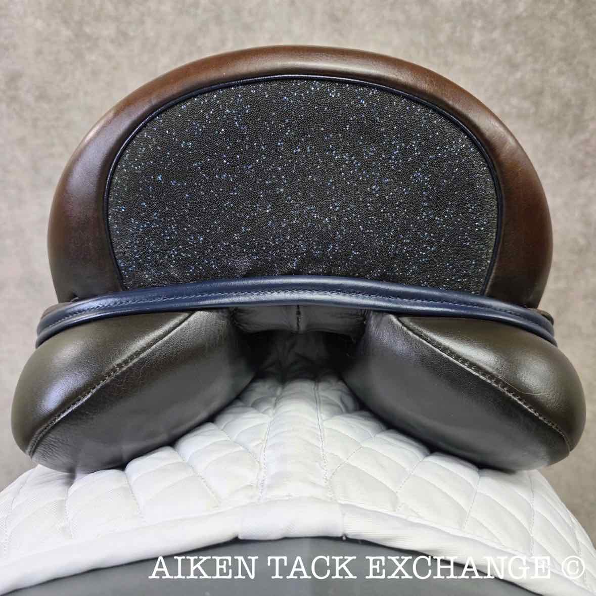 2021 Custom Saddlery Everest R Monoflap Dressage Saddle, 17.5" Seat, Adjustable Tree, Wool Flocked Panels