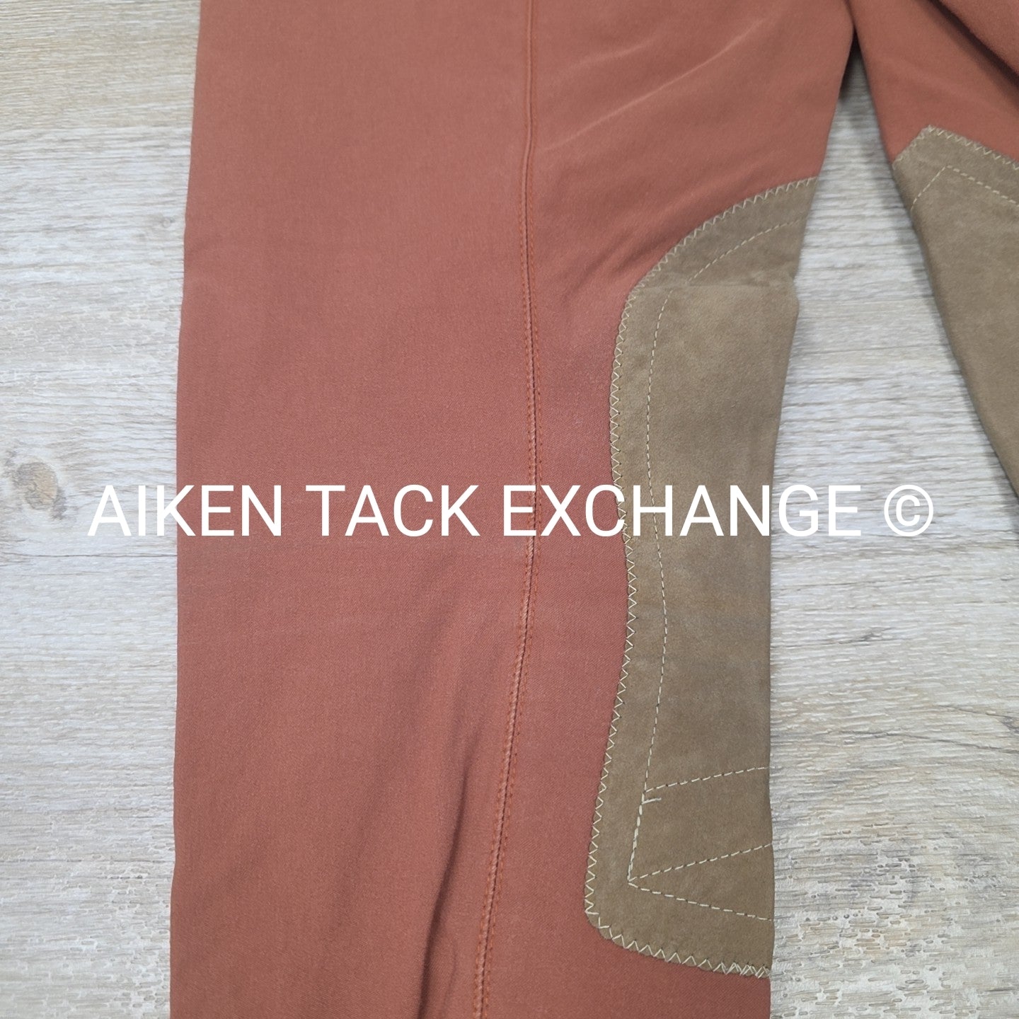 Tailored Sportsman Trophy Hunter Knee Patch Breeches, Size 30 R