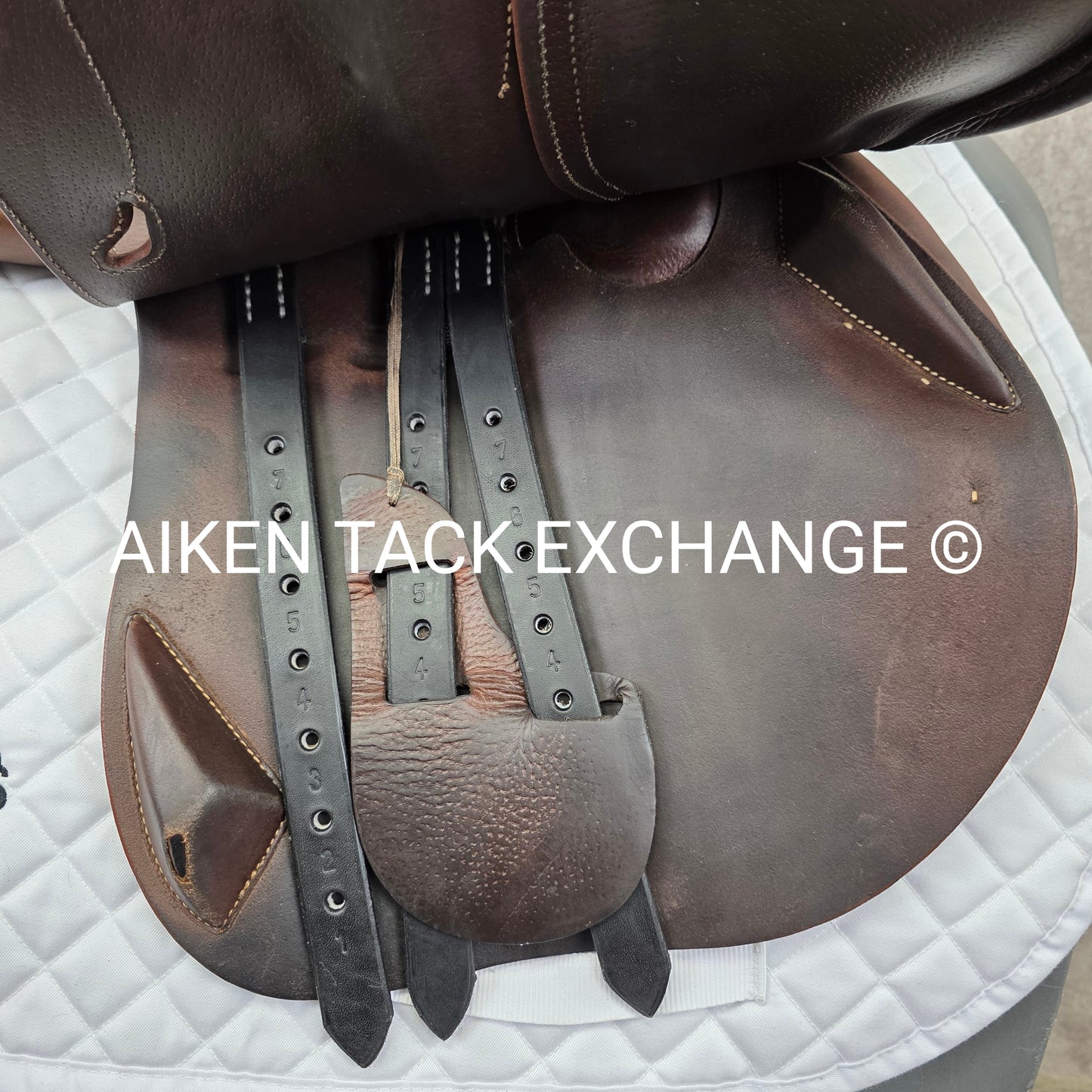 2014 Antares Evolution Close Contact Jump Saddle, 17.5" Seat, 4AB Flap, M/MW Tree, Foam Panels