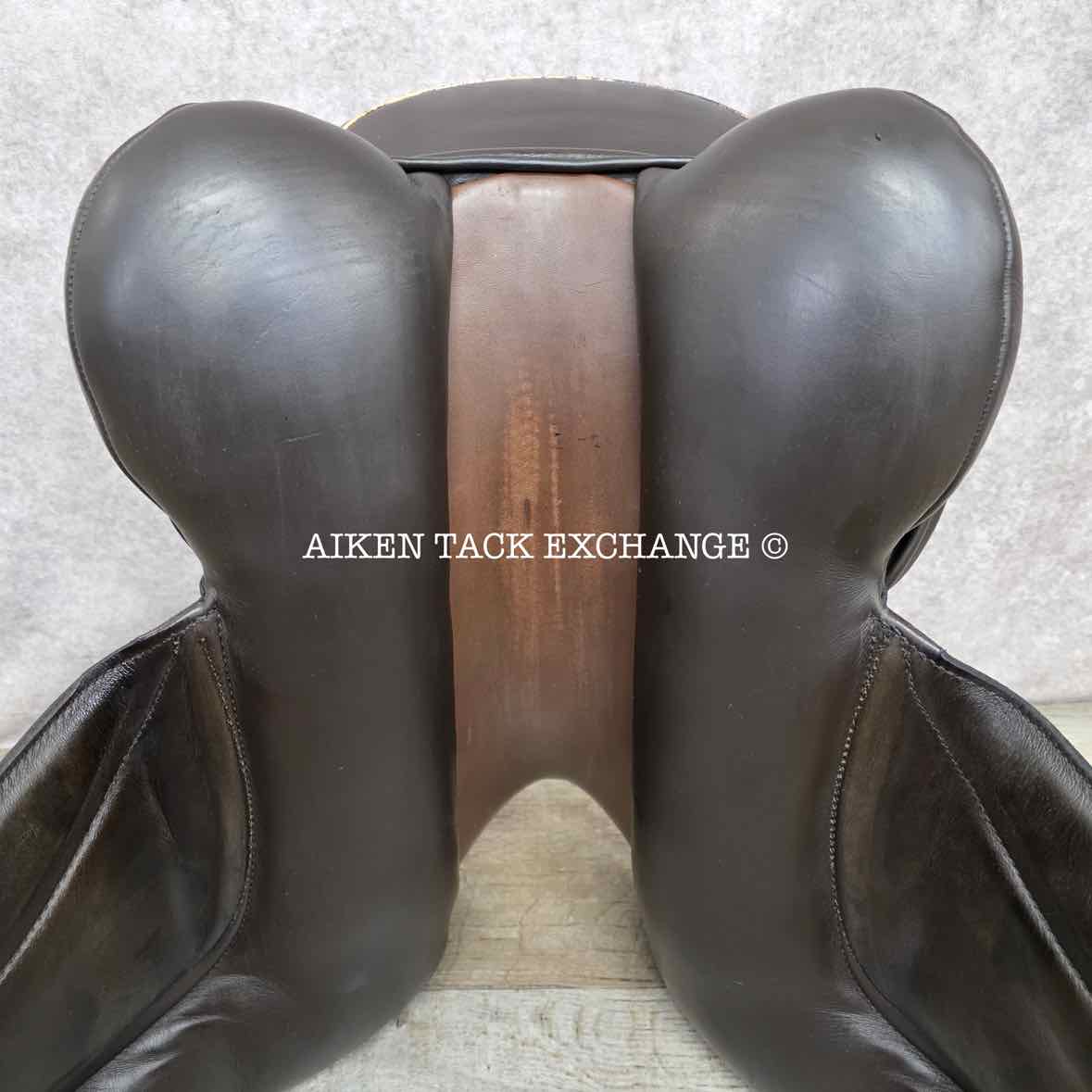 2019 Custom Saddlery Wolfgang Omni Monoflap Dressage Saddle, 17" Seat, Adjustable Tree, Wool Flocked Panels