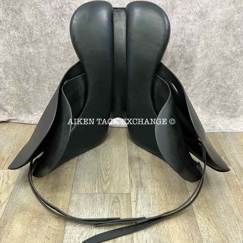 Lauriche by AJ Foster Dressage Saddle, 18" Seat, Medium Tree, Foam Panels