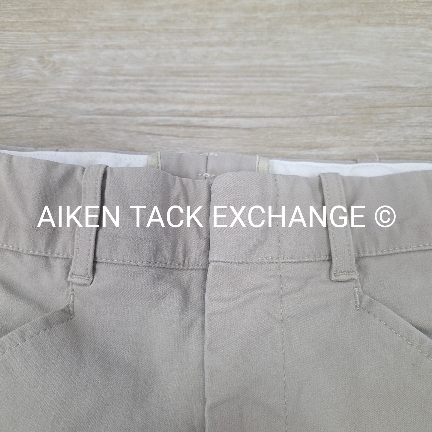 Tailored Sportsman Trophy Hunter Knee Patch Breeches, Size 30