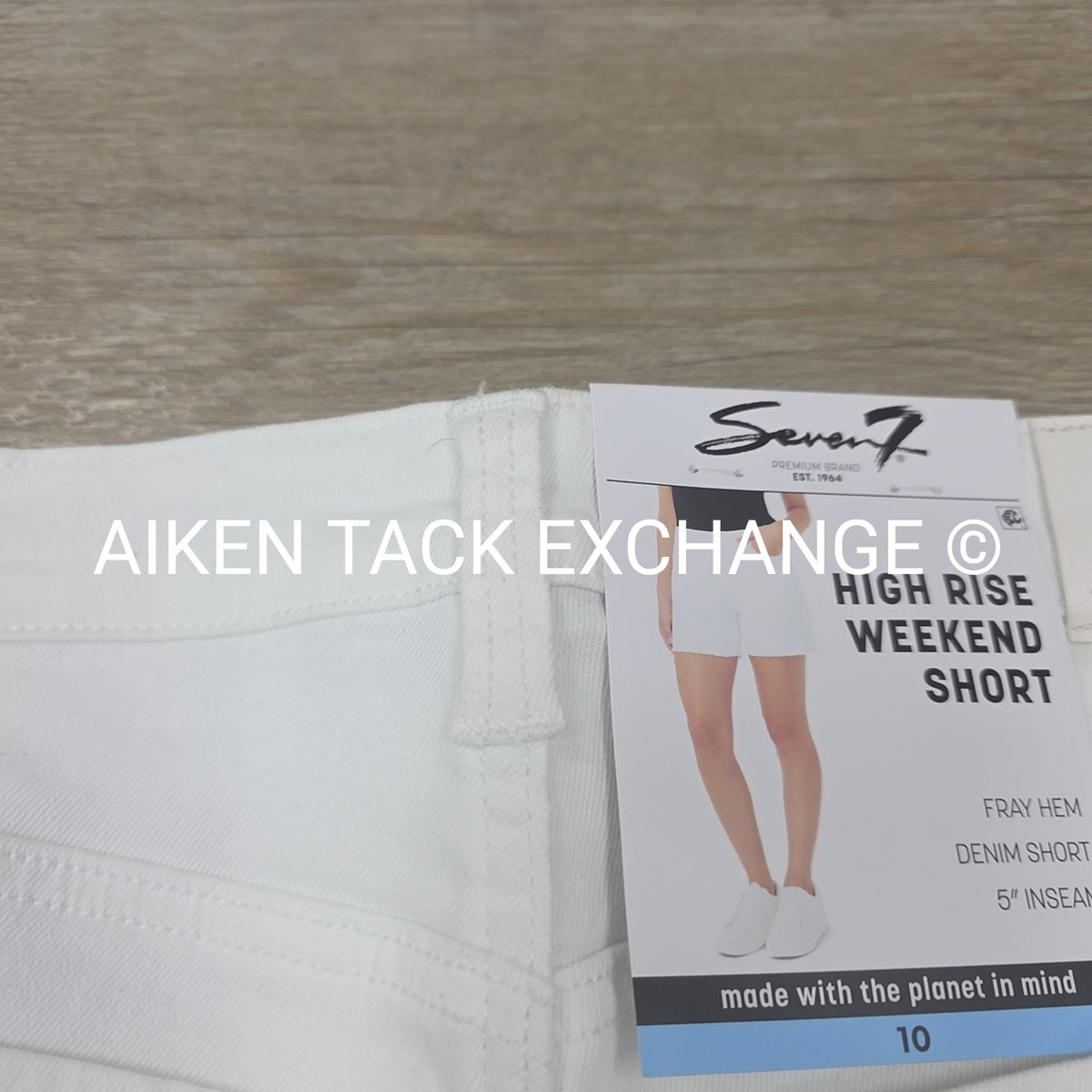 Seven7 High Rise Weekend Shorts, Size 10