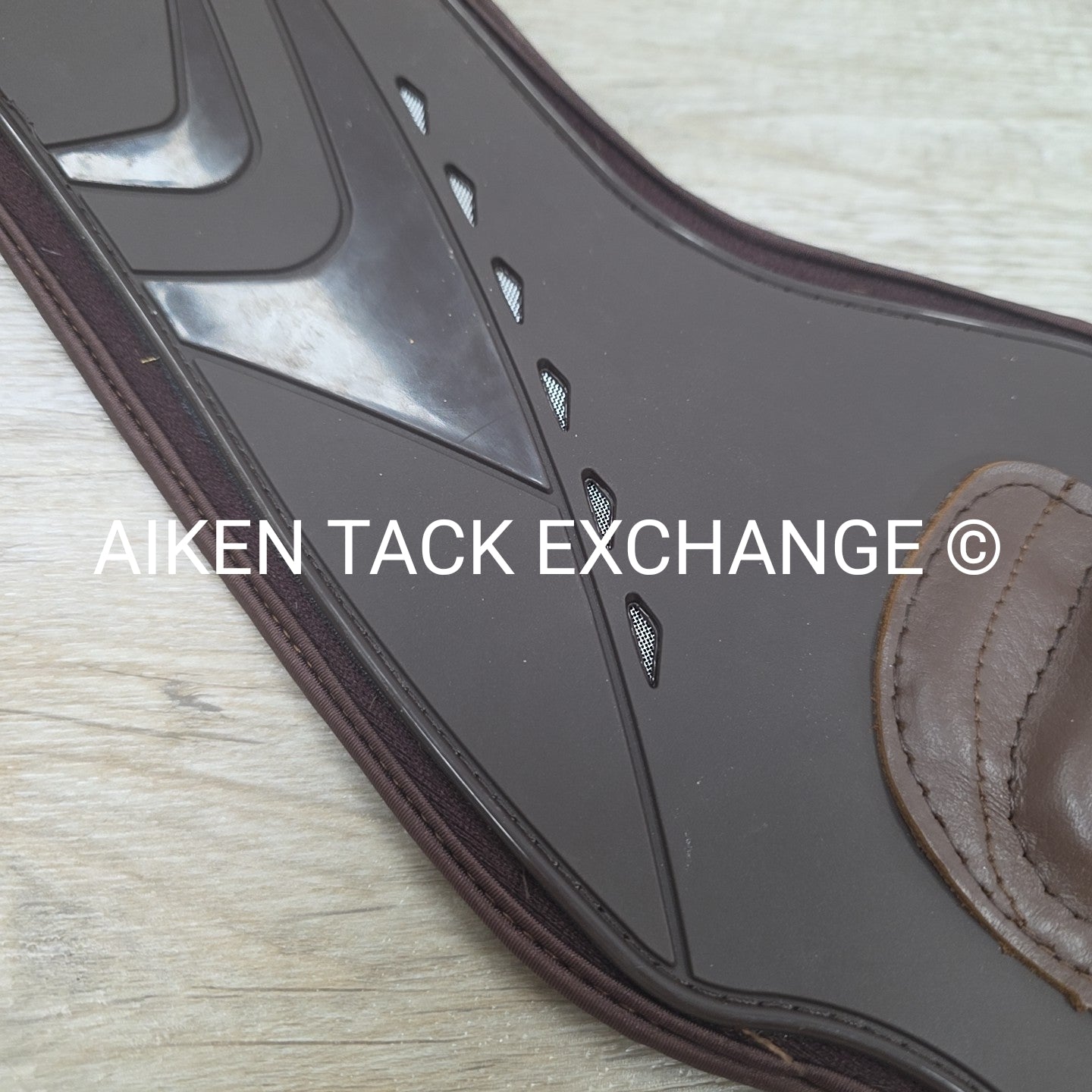 Professional's Choice VenTech Contour Monoflap Girth with Neoprene Lining, Brown