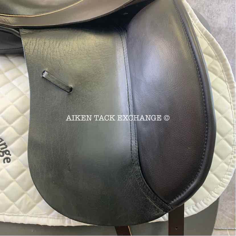 **SOLD** 2019 JRD Bella Dressage Saddle, 17.5" Seat, Medium Tree, Wool Flocked Panels