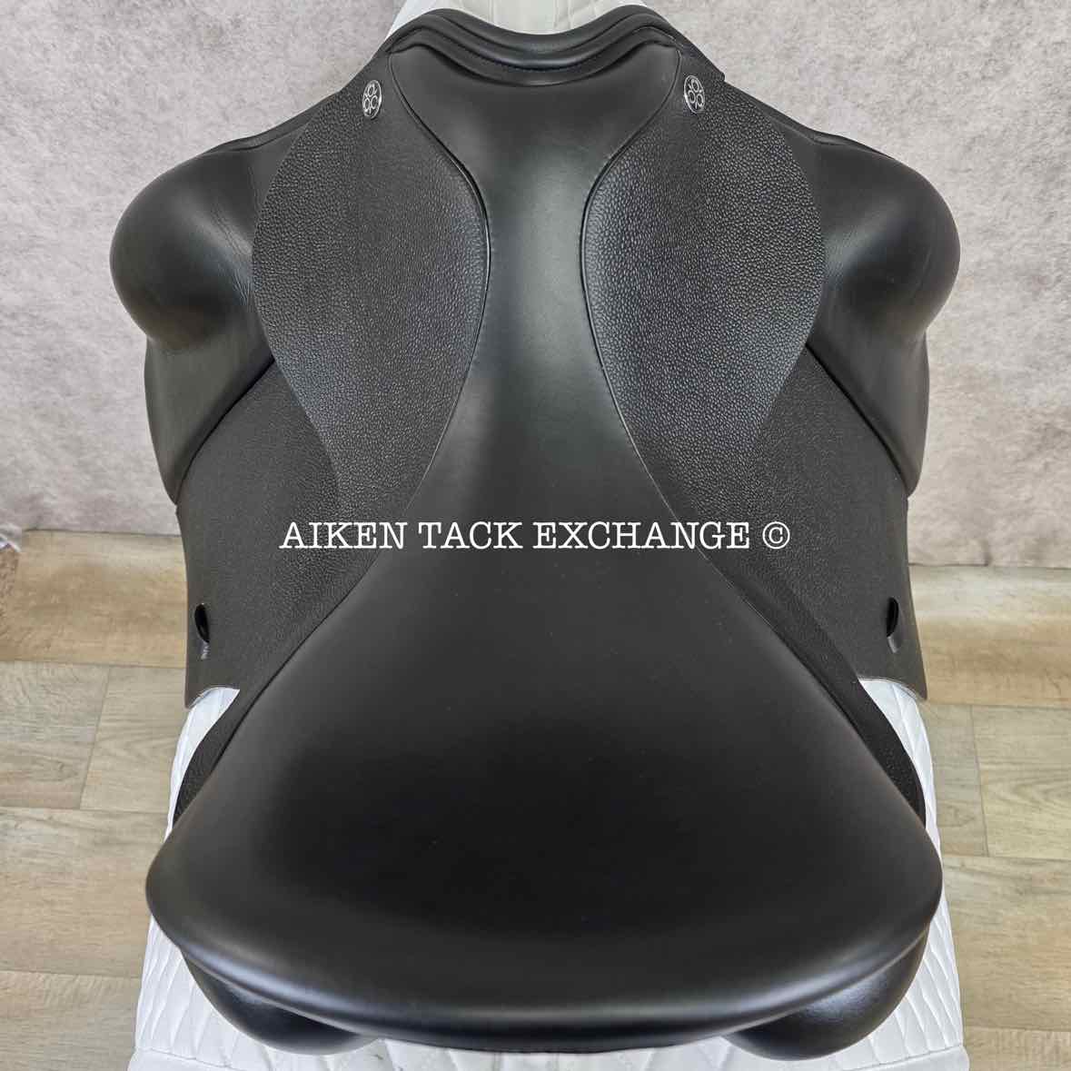 **SOLD** 2023 Trilogy Amadeo Elite Dressage Saddle, 18" Seat, Medium Wide Tree, Wool Flocked Panels