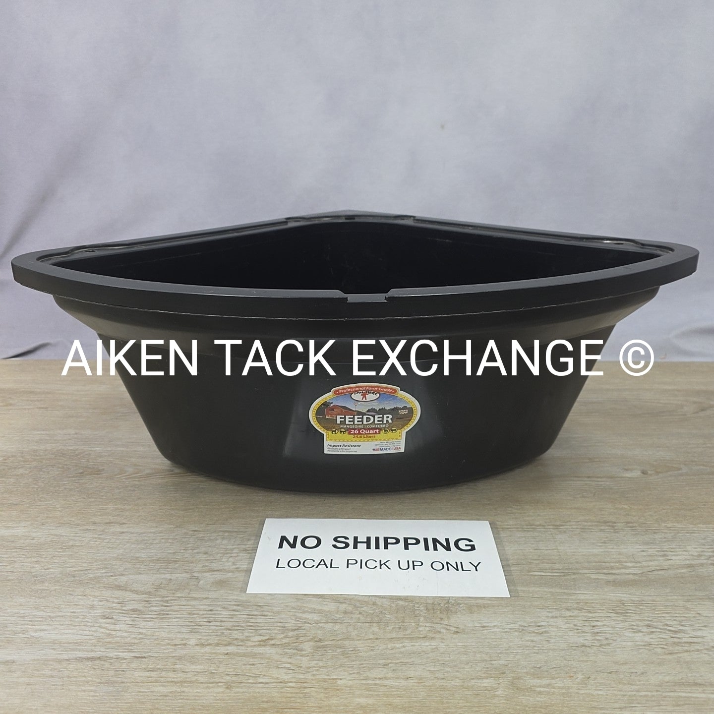 Little Giant Corner Feeder, 26 Quart