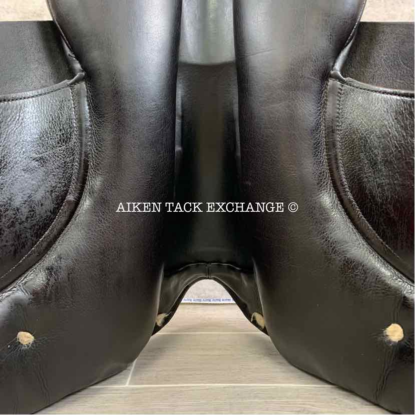 **SOLD** 2007 Albion SL Dressage Saddle, 17.5" Seat, Wide Tree, Wool Flocked Panels