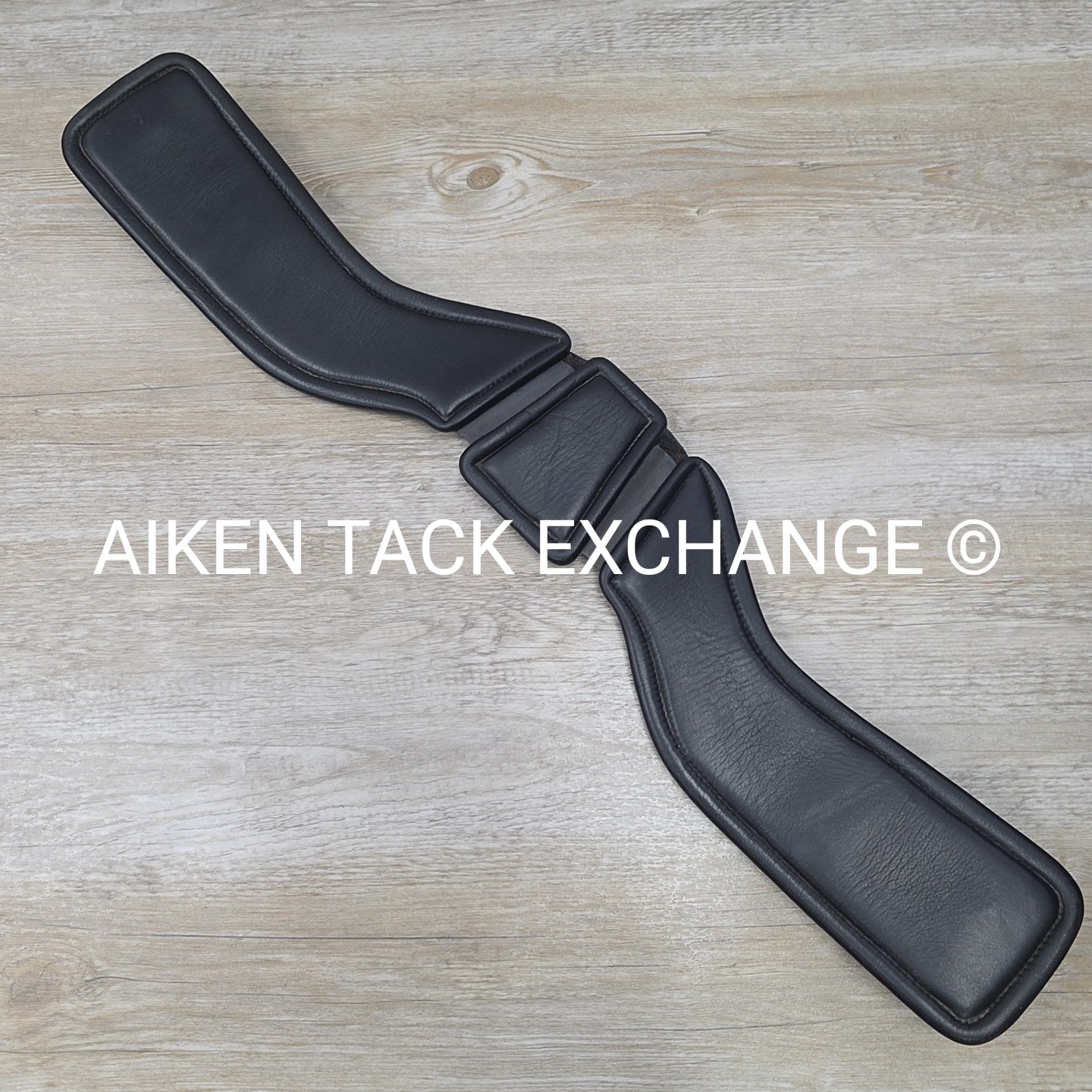 Total Saddle Fit StretchTec Shoulder Relief Dressage Girth 30"