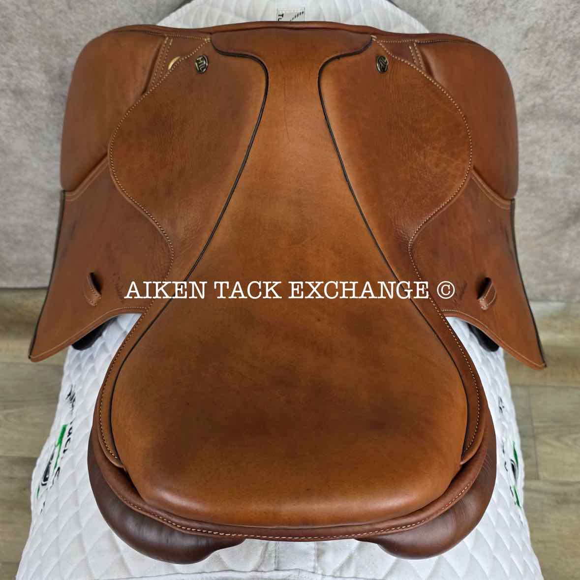 2011 Marcel Toulouse Annice Genesis Close Contact Jump Saddle, 17" Seat, Adjustable Tree, Foam Panels