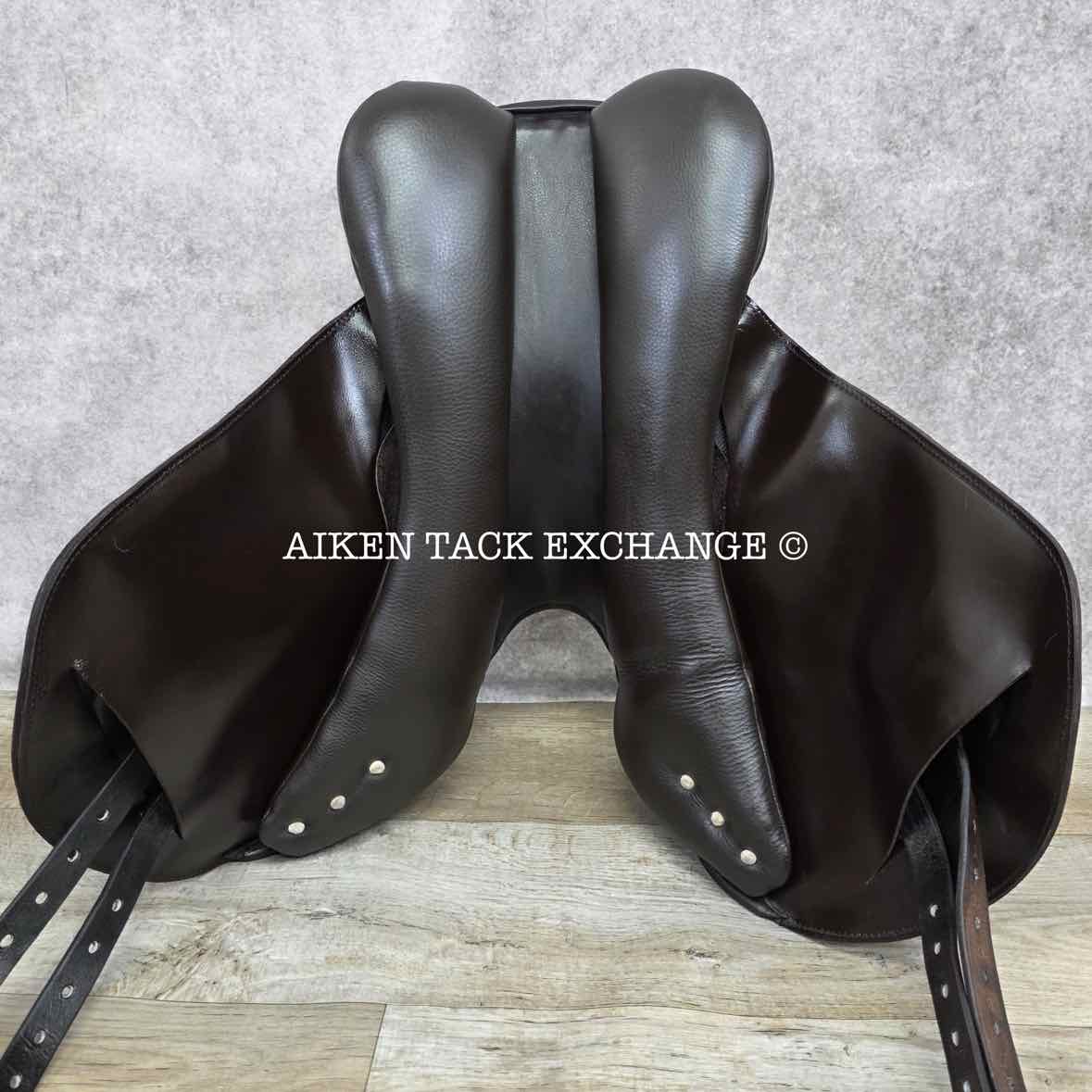 2019 Custom Saddlery Monte Carlo Monoflap Jump Saddle, 17.5" Seat, Adjustable Tree, Wool Flocked Panels