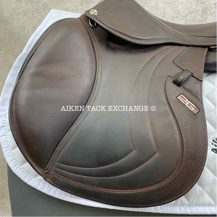 2023 CWD SE32 2GS Mademoiselle Close Contact Jump Saddle, 17.5" Seat - S2, 2L Flap, Dynamik Flex Tree - Medium, Foam Panels, Full Buffalo Leather